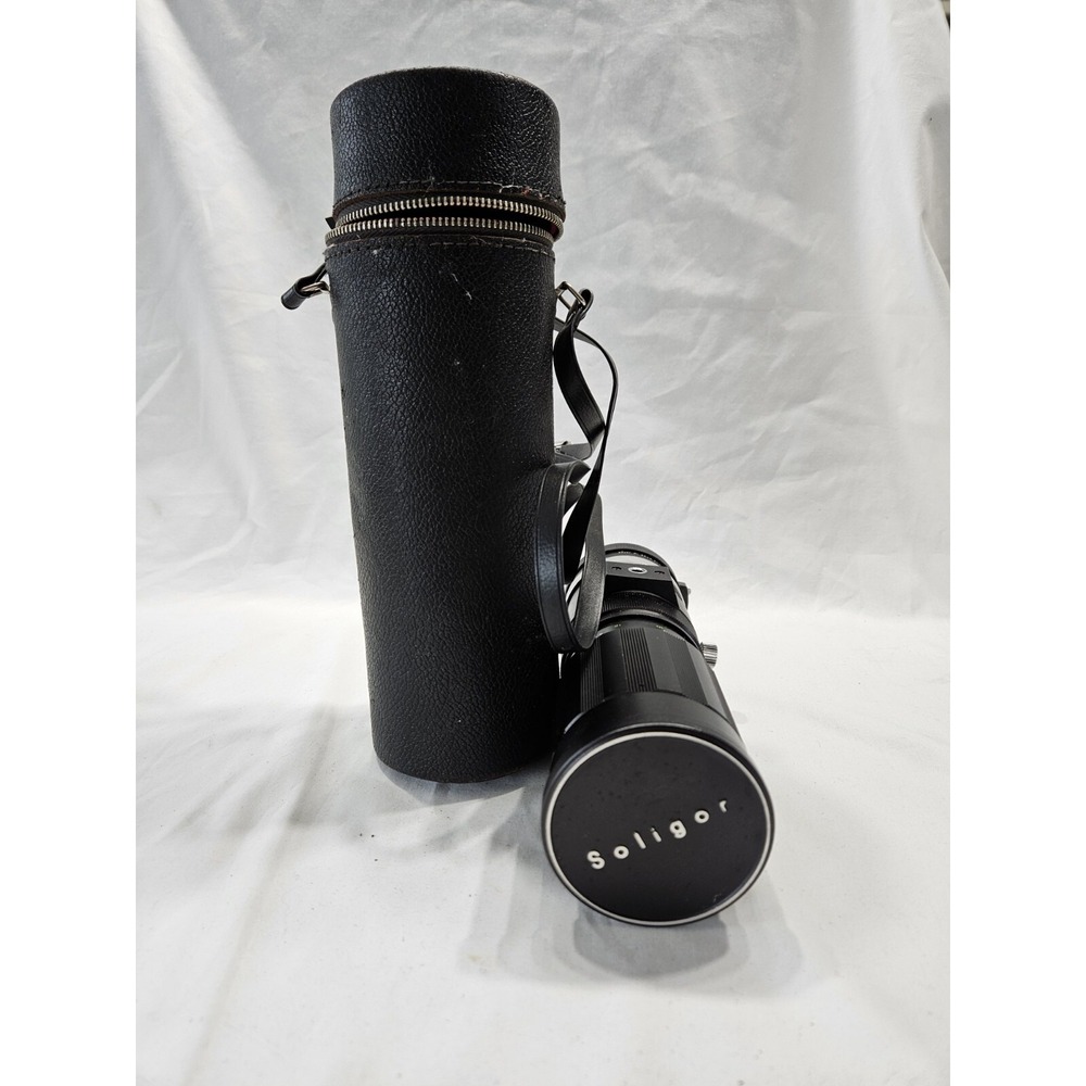 SOLIGOR 1:4.5 f=90mm-230mm Auto-Zoom Skylight Lens With Case